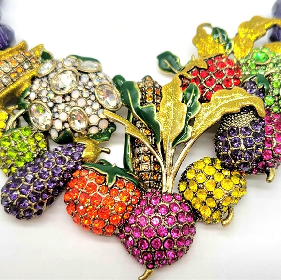 SOLD-Heidi Daus Multicolor Swarovski Crystal Vegetable Garden Statement Necklace - Picture 5 of 12